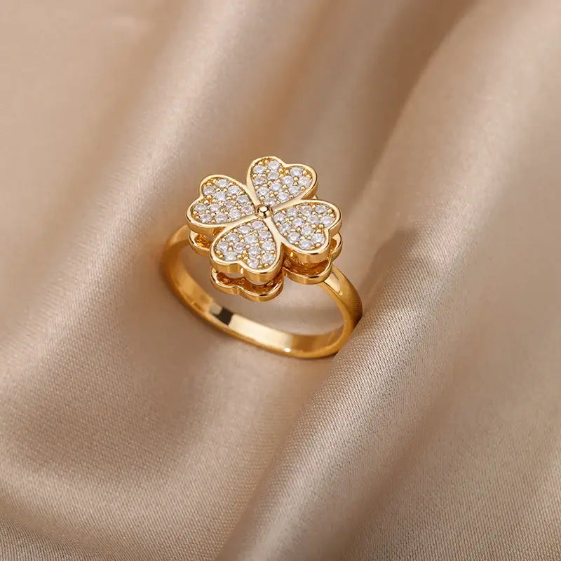 Clover Hearts Ring