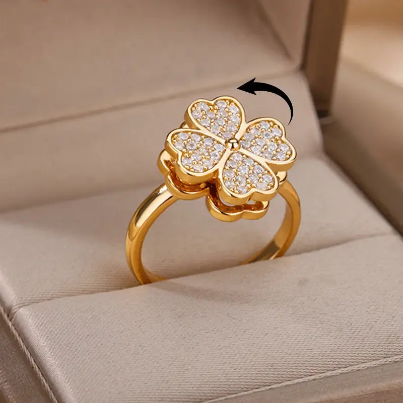 Clover Hearts Ring